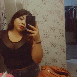 Meet your Posher, Ana